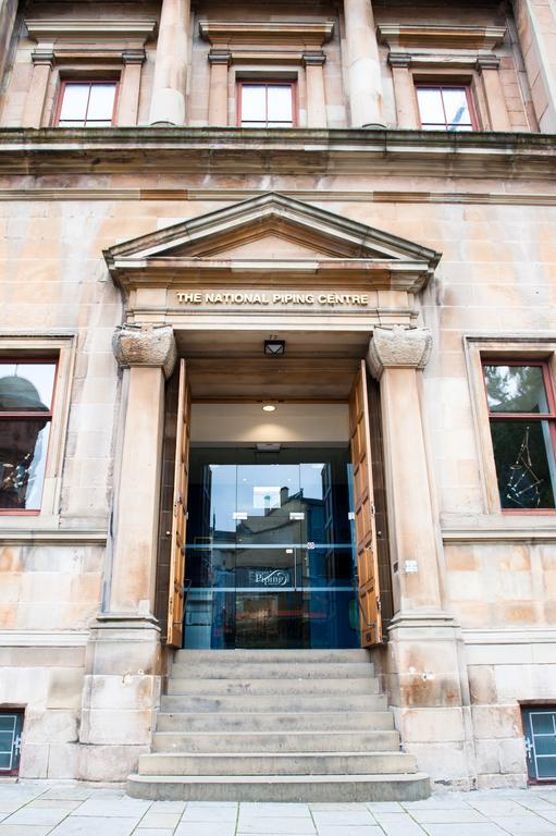 The Pipers' Tryst Hotel Glasgow Buitenkant foto